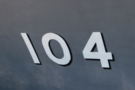 艦番号　104